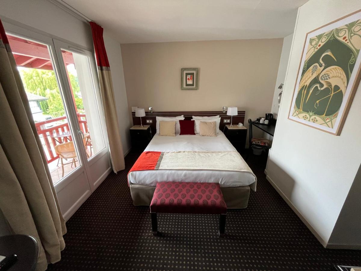Hotel Ursula 캄보레방 외부 사진