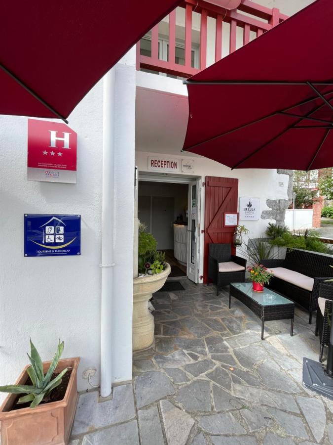 Hotel Ursula 캄보레방 외부 사진