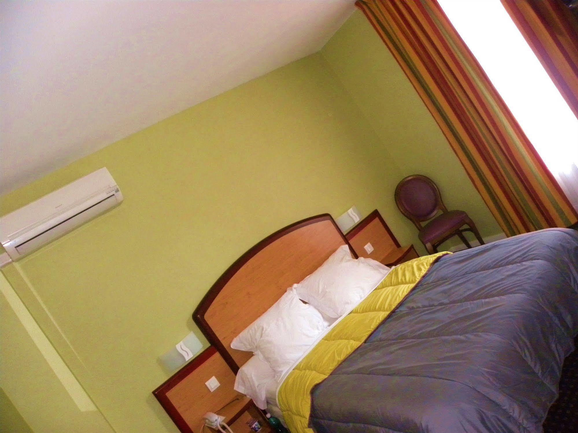 Hotel Ursula 캄보레방 외부 사진